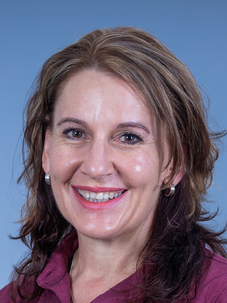 Ms M Swanepoel